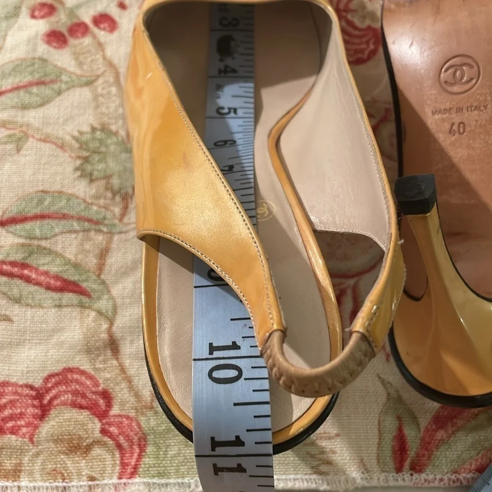 Chanel Semi Point Mustard Black Detail Slingback Shoe